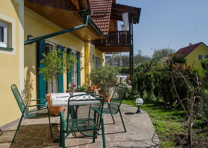 Herberts Stubn بيت ضيافة